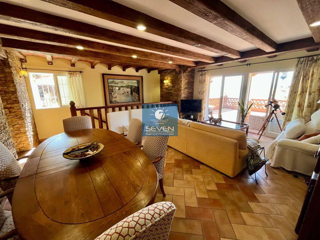 Villa for Sale in Almuñécar