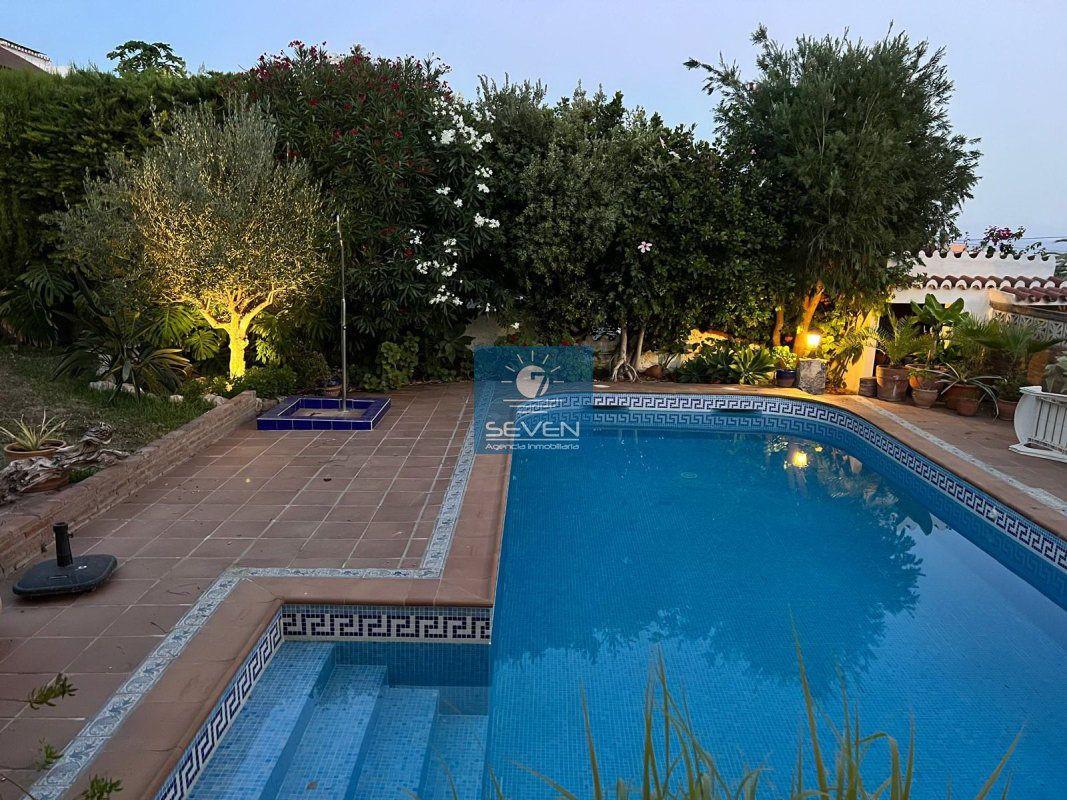 Villa for Sale in Almuñécar