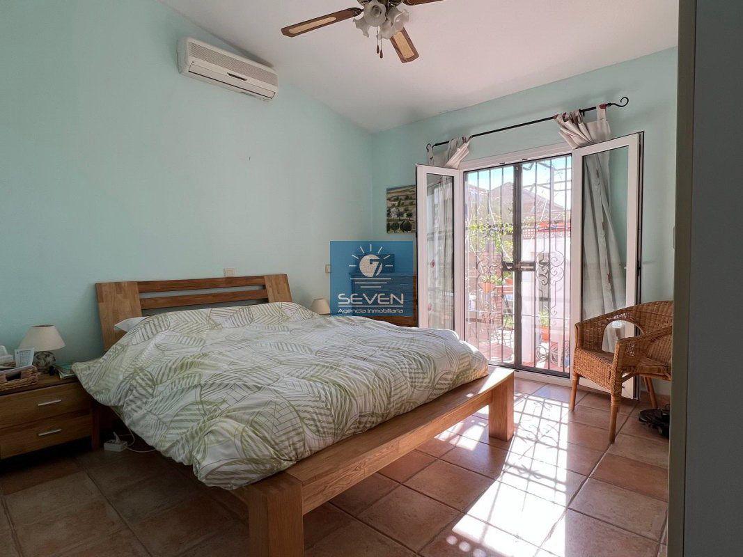 Villa for Sale in Almuñécar