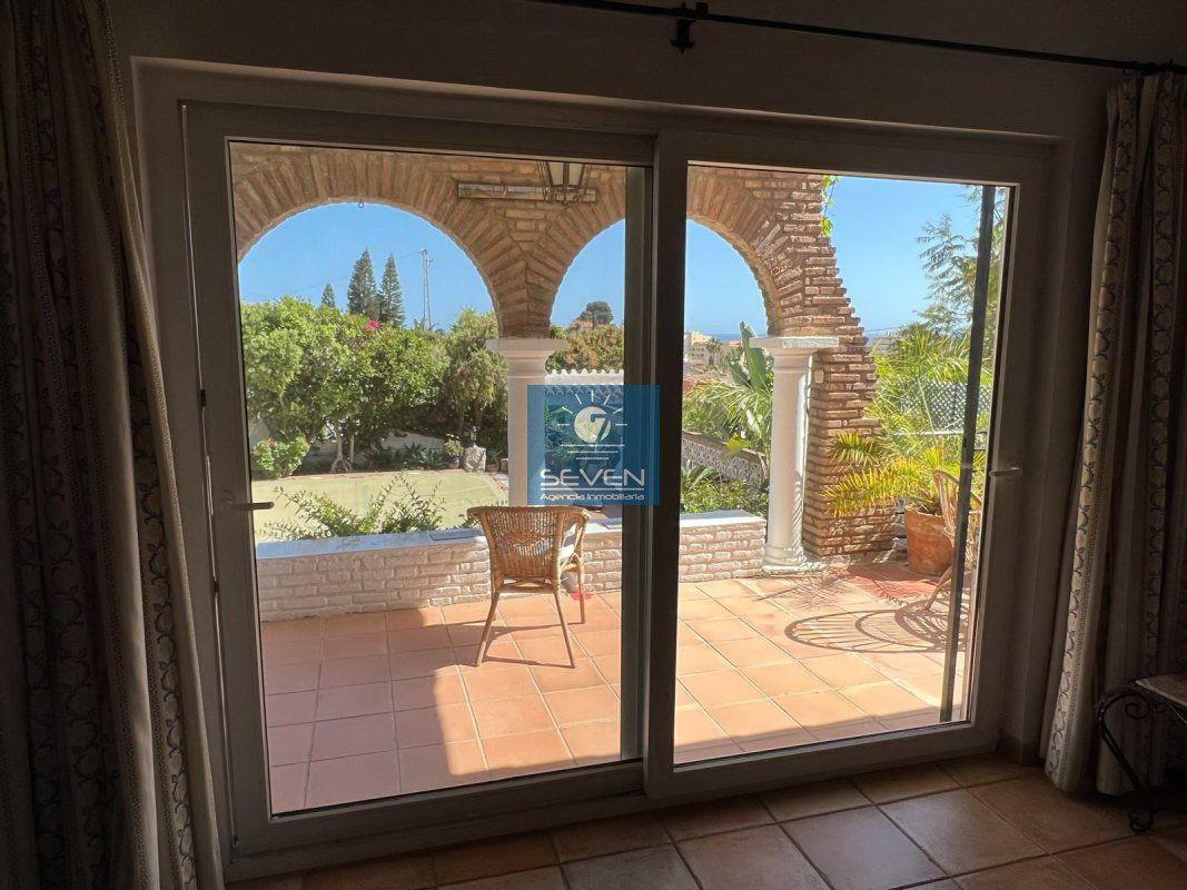 Villa for Sale in Almuñécar