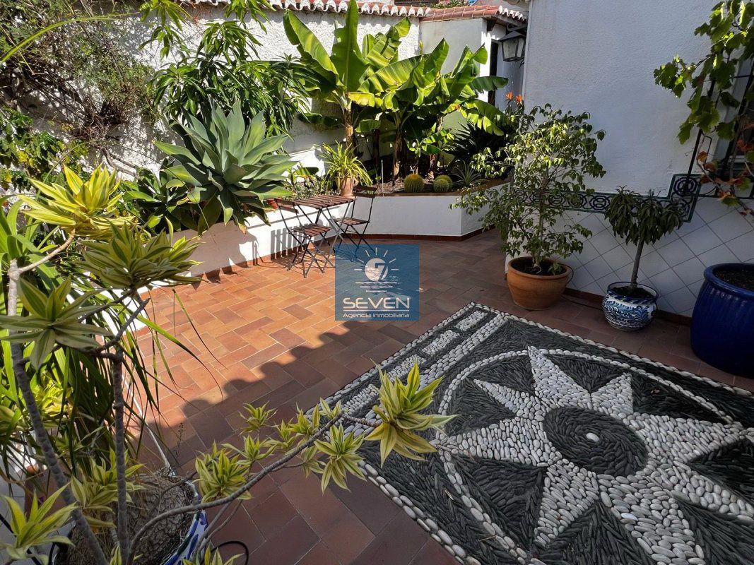 Villa for Sale in Almuñécar