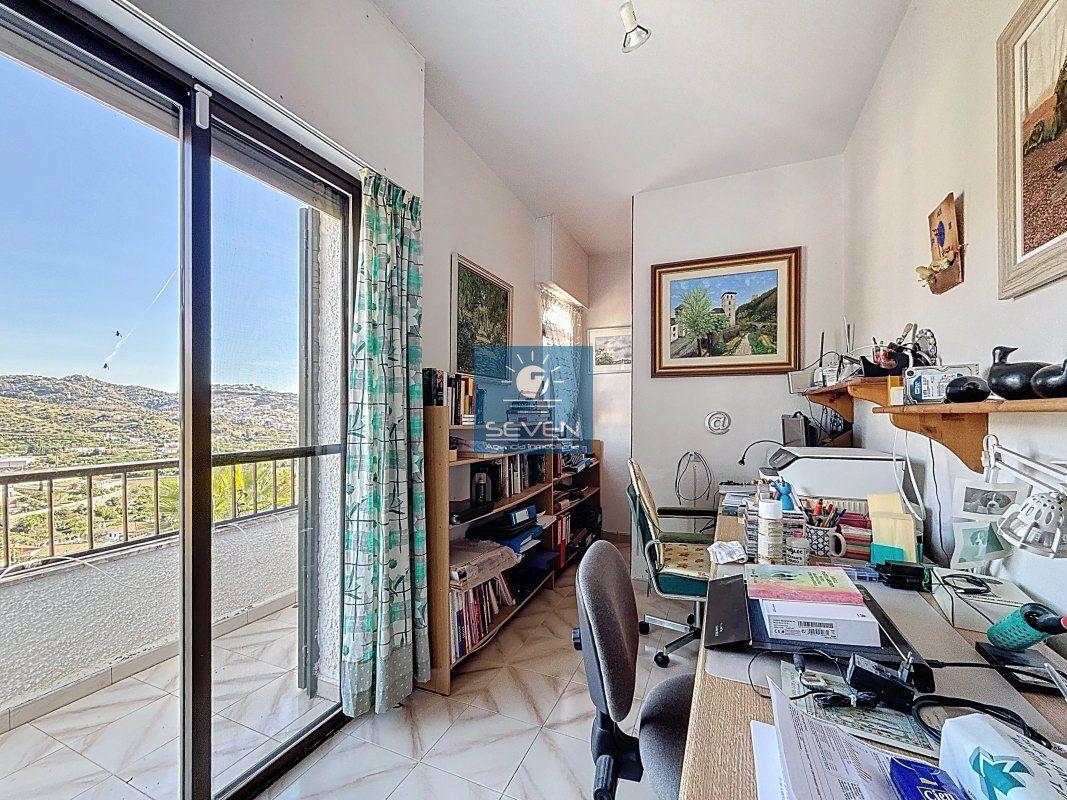 Semi-detached House for Sale in Almuñécar