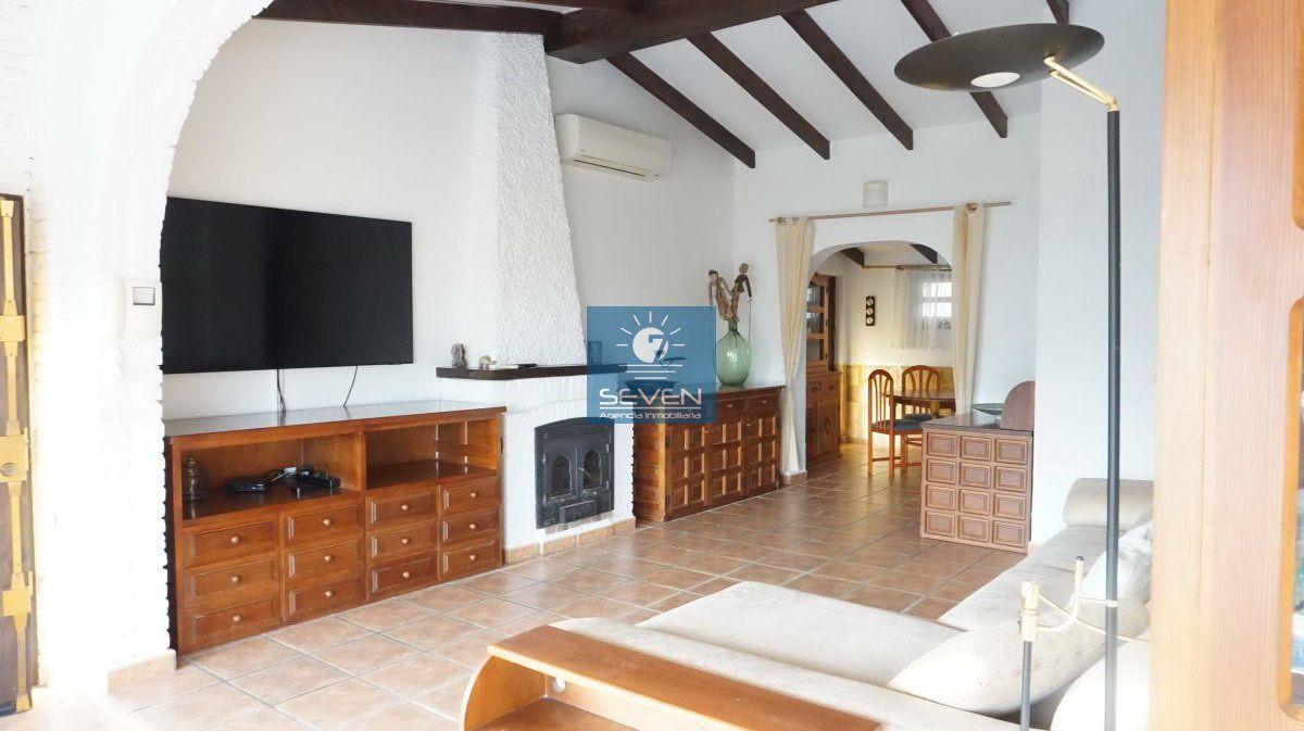 Chalet for Sale in Almuñécar