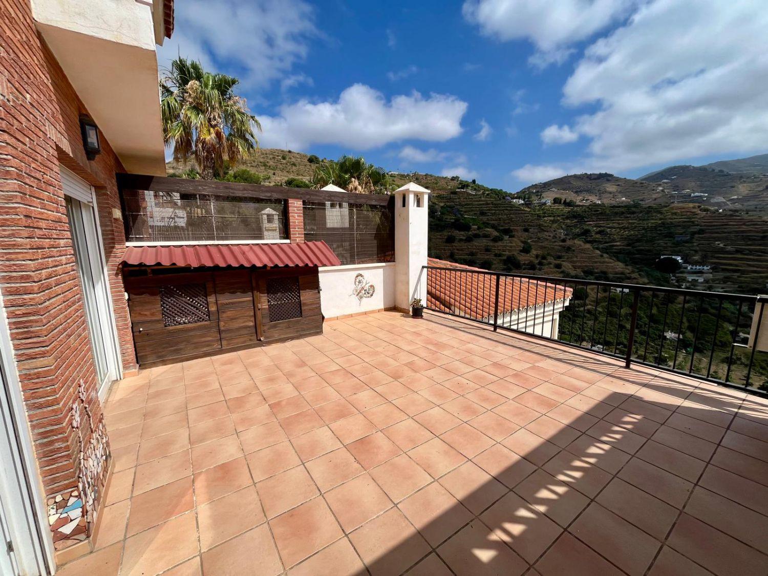Terraced House for Sale in Almuñécar