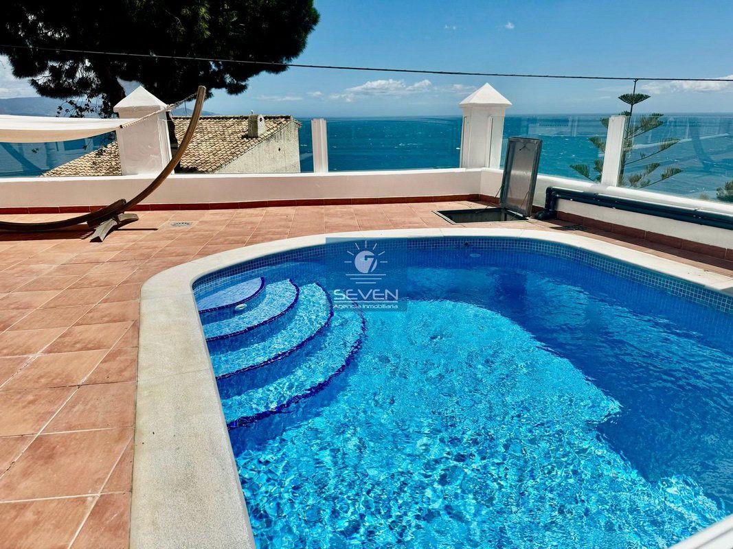 Villa for Sale in Almuñécar