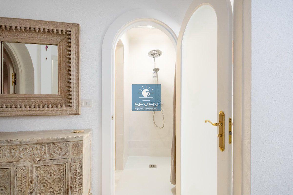 Villa for Sale in Almuñécar