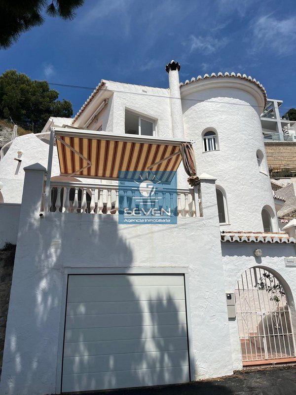 Villa for Sale in Almuñécar
