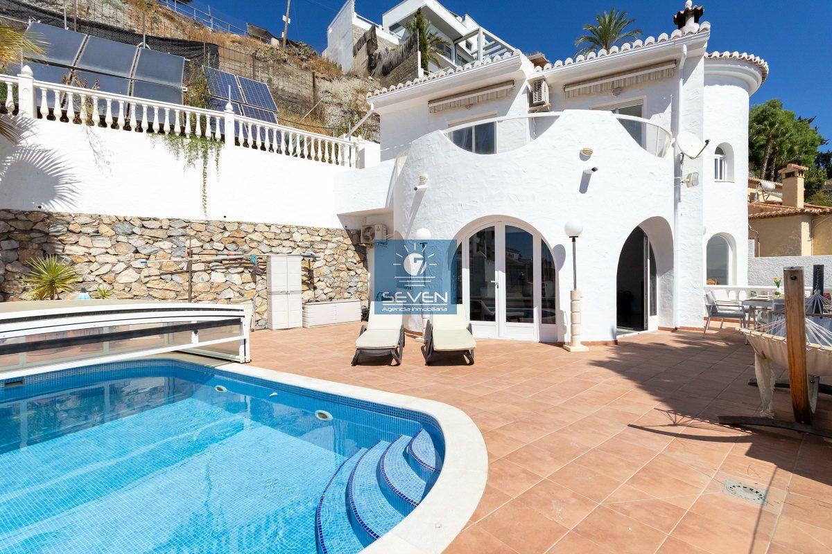 Villa for Sale in Almuñécar