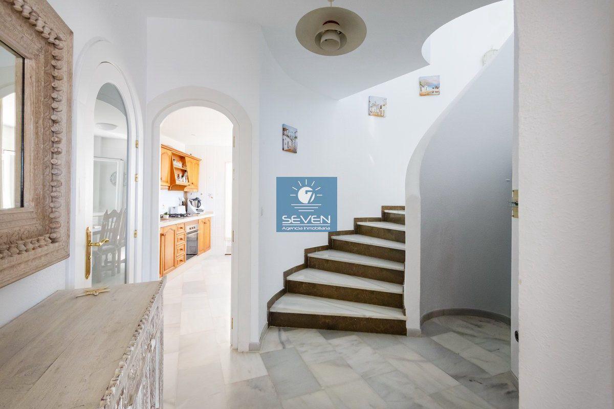 Villa for Sale in Almuñécar