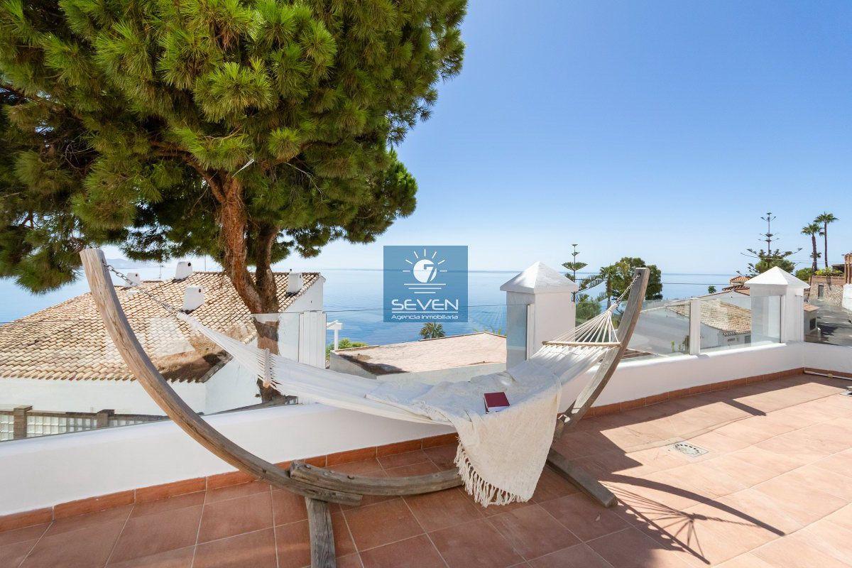 Villa for Sale in Almuñécar