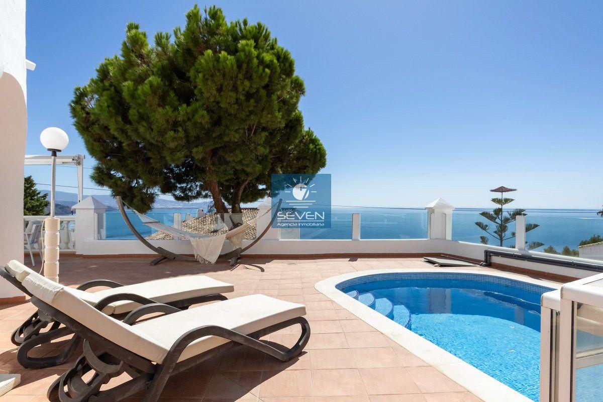 Villa for Sale in Almuñécar
