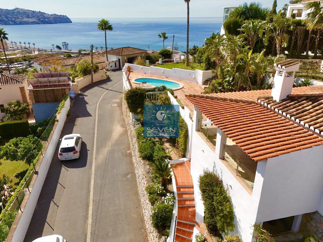 Villa for Sale in Almuñécar
