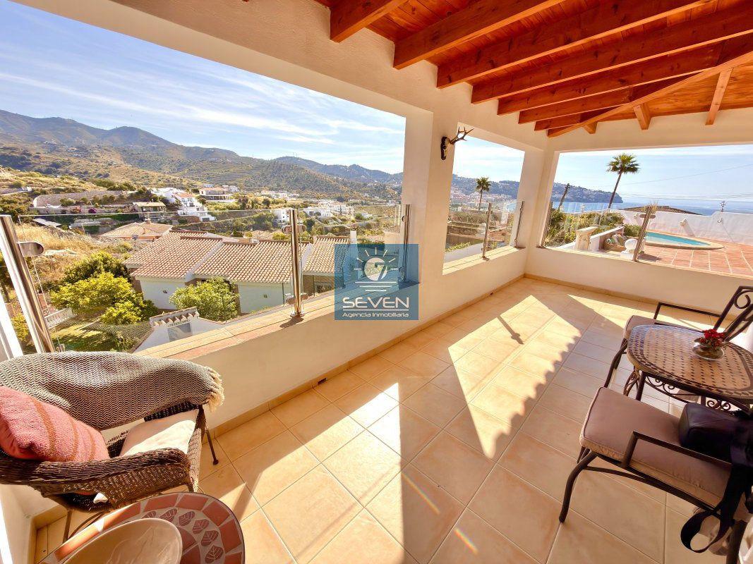 Villa for Sale in Almuñécar