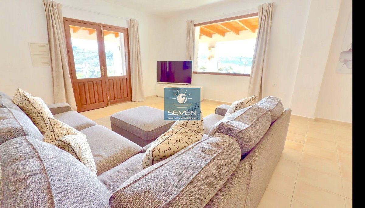 Villa for Sale in Almuñécar