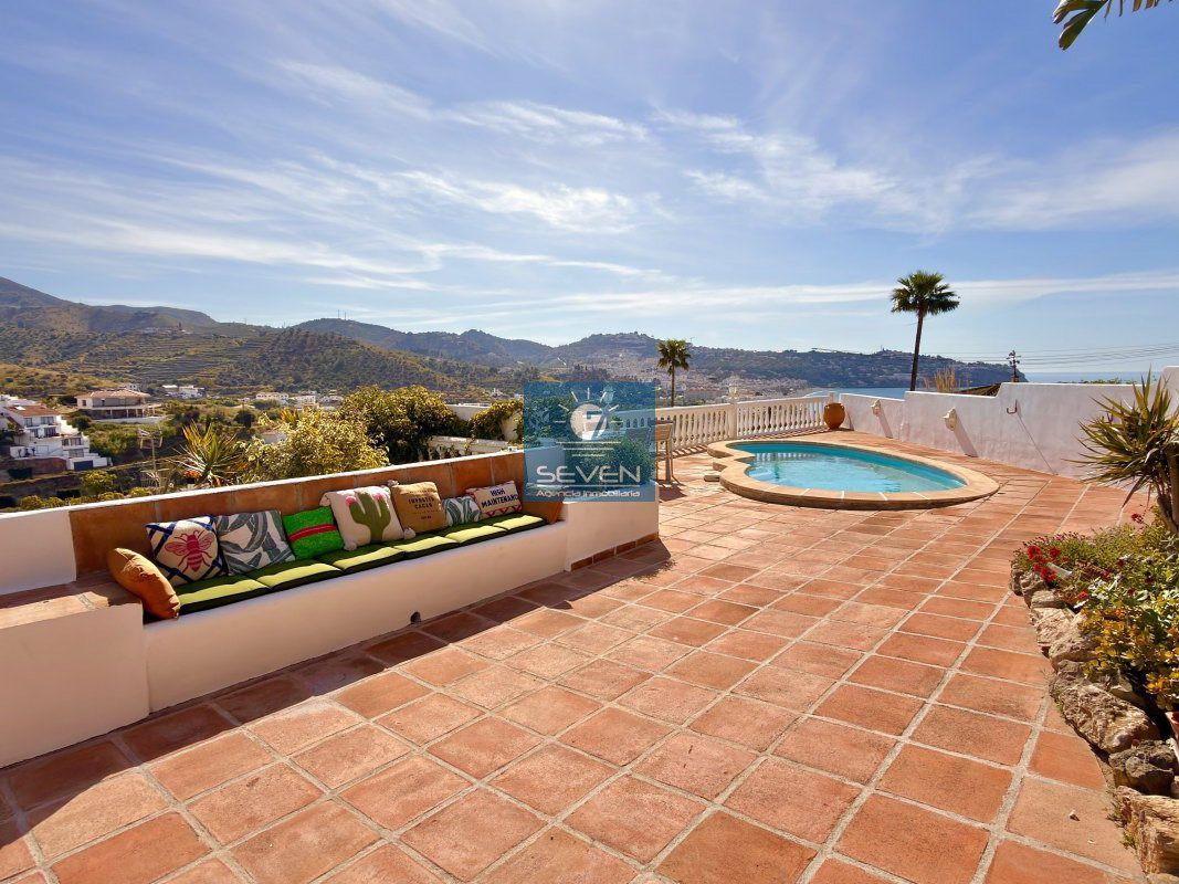 Villa for Sale in Almuñécar