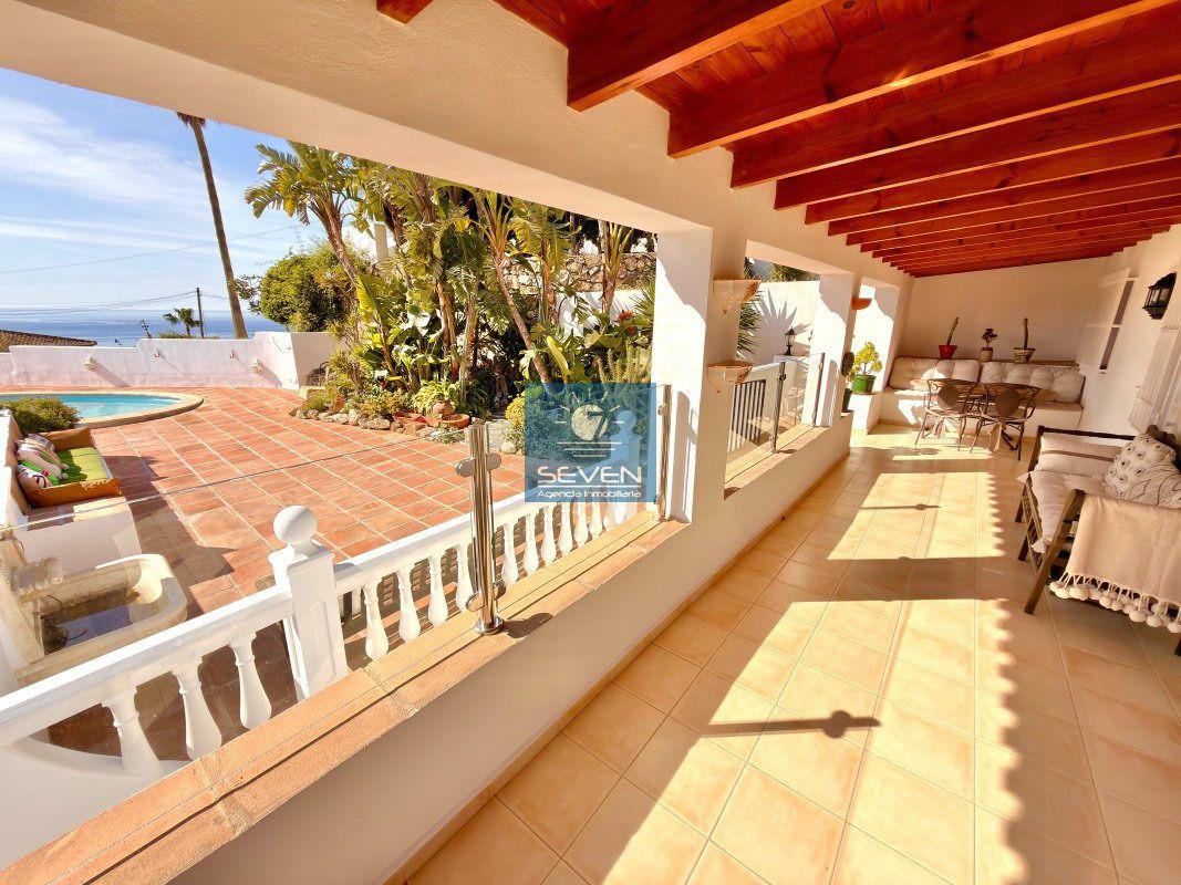 Villa for Sale in Almuñécar