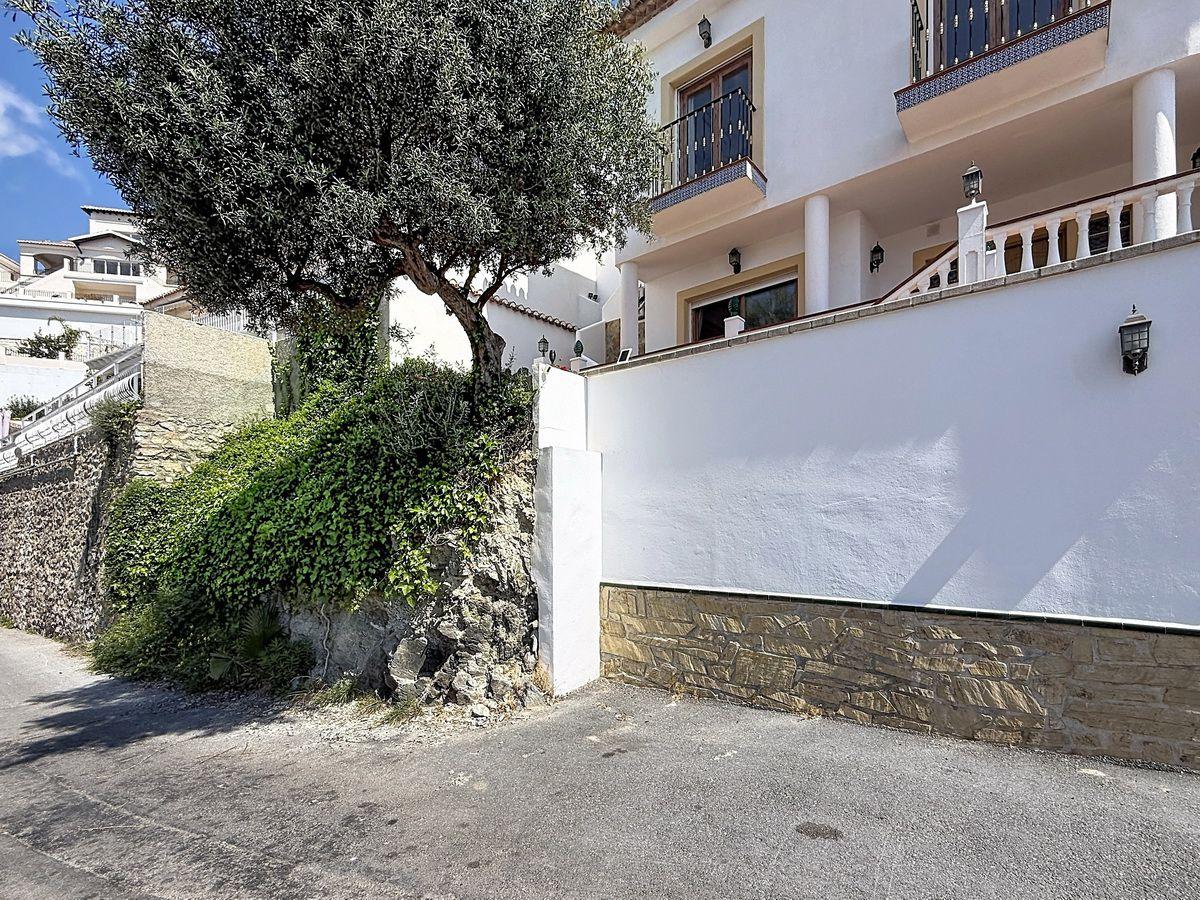 Villa for Sale in Almuñécar