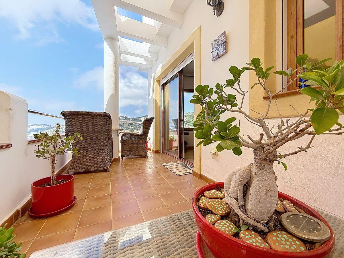 Villa for Sale in Almuñécar