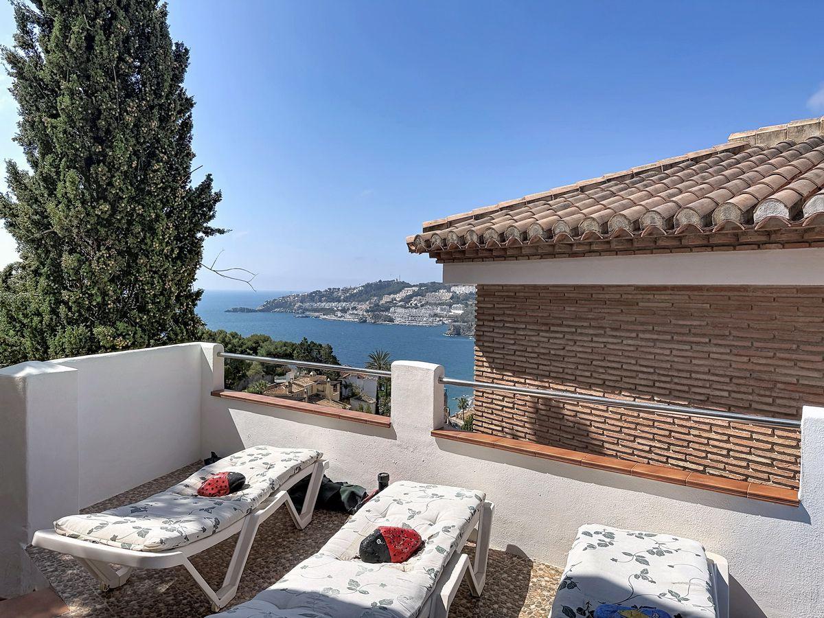 Villa for Sale in Almuñécar
