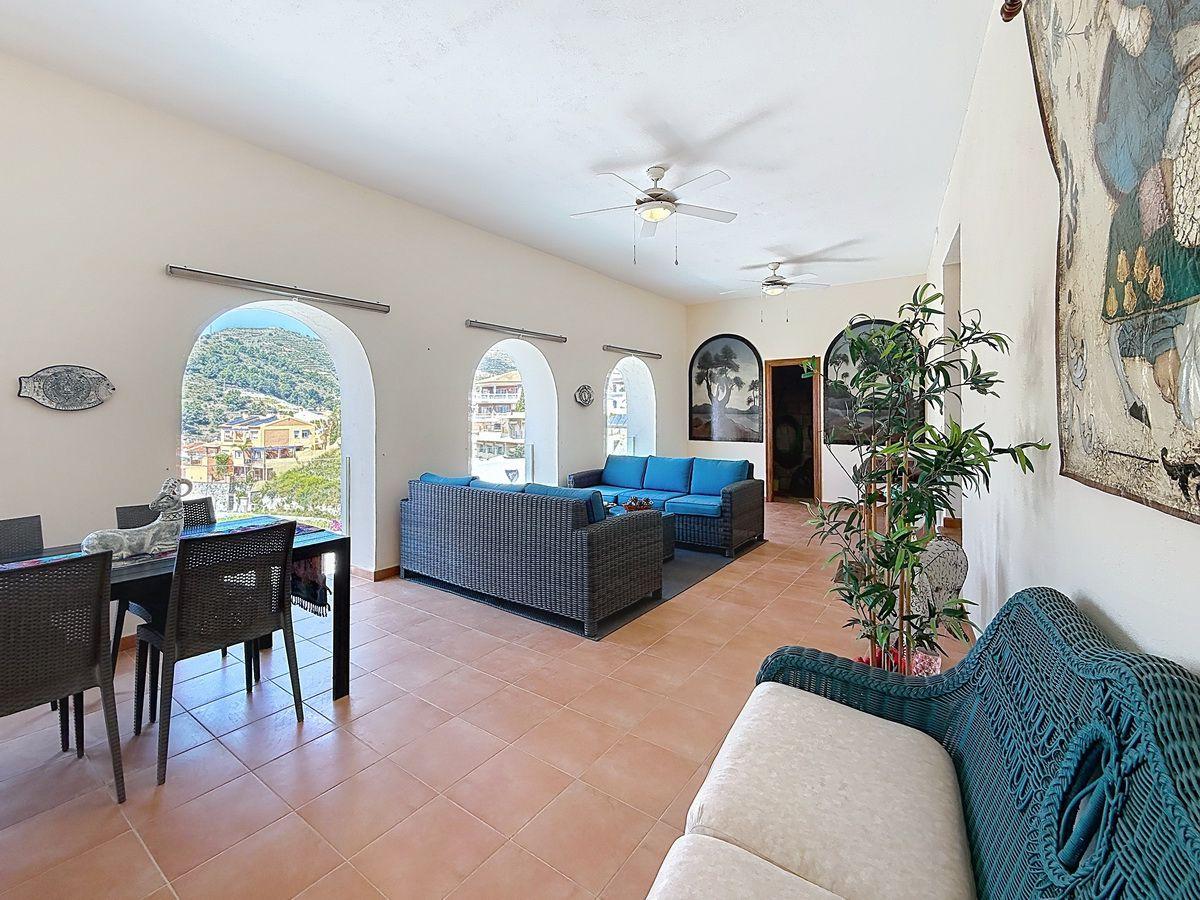 Villa for Sale in Almuñécar