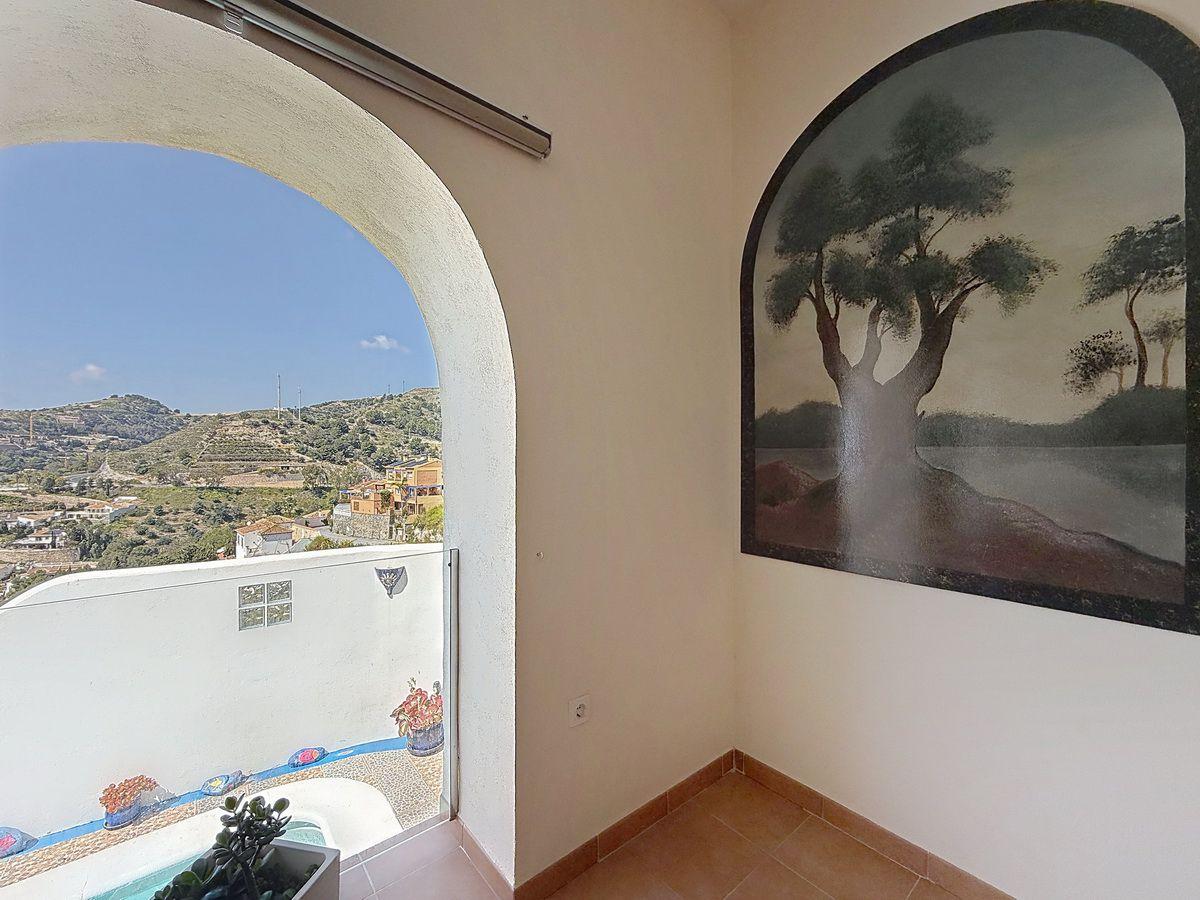Villa for Sale in Almuñécar