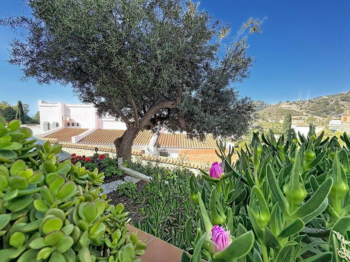 Villa for Sale in Almuñécar