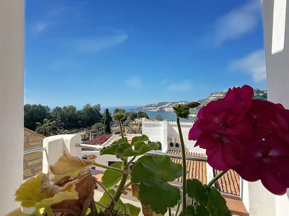 Villa for Sale in Almuñécar