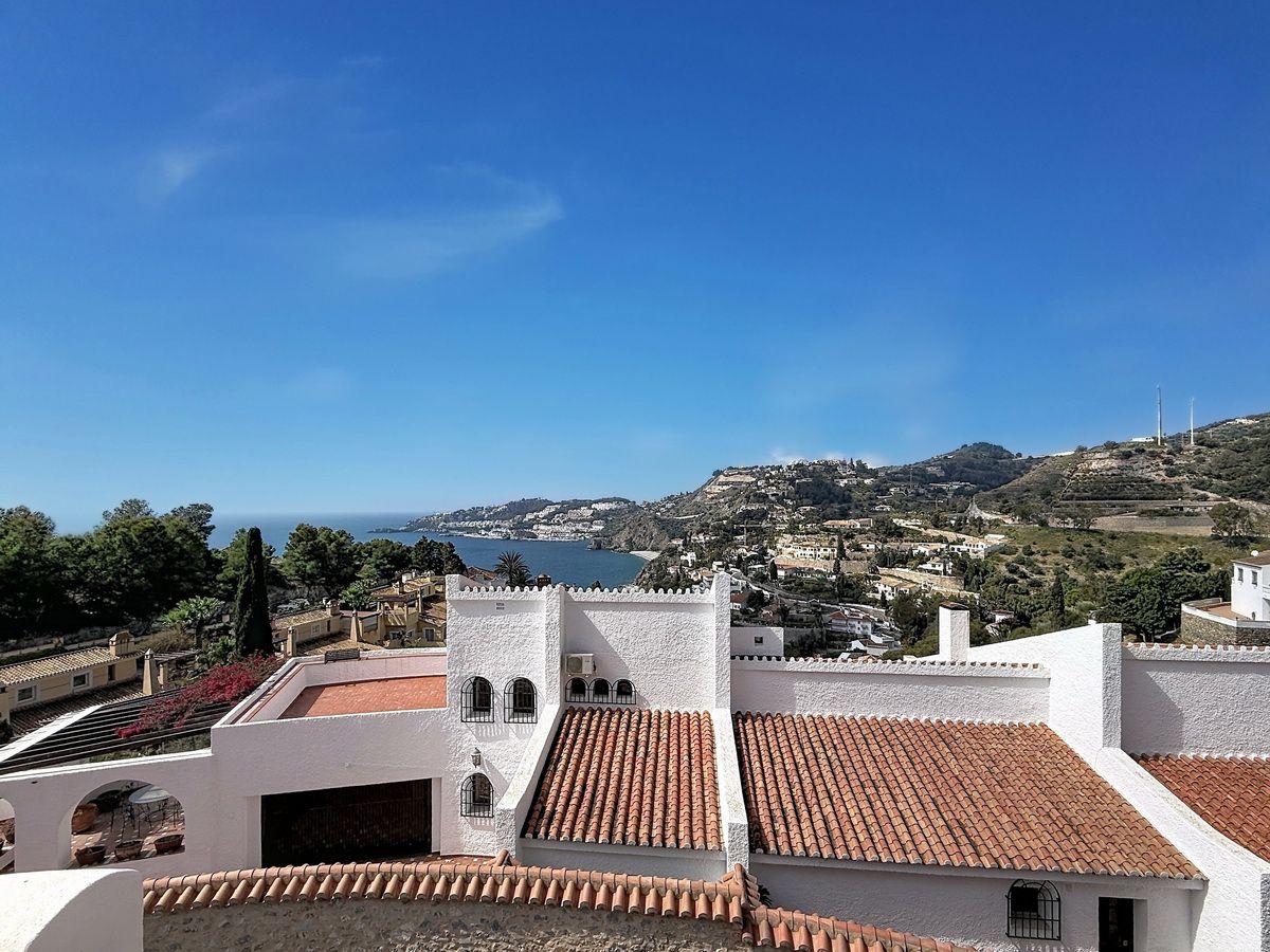 Villa for Sale in Almuñécar