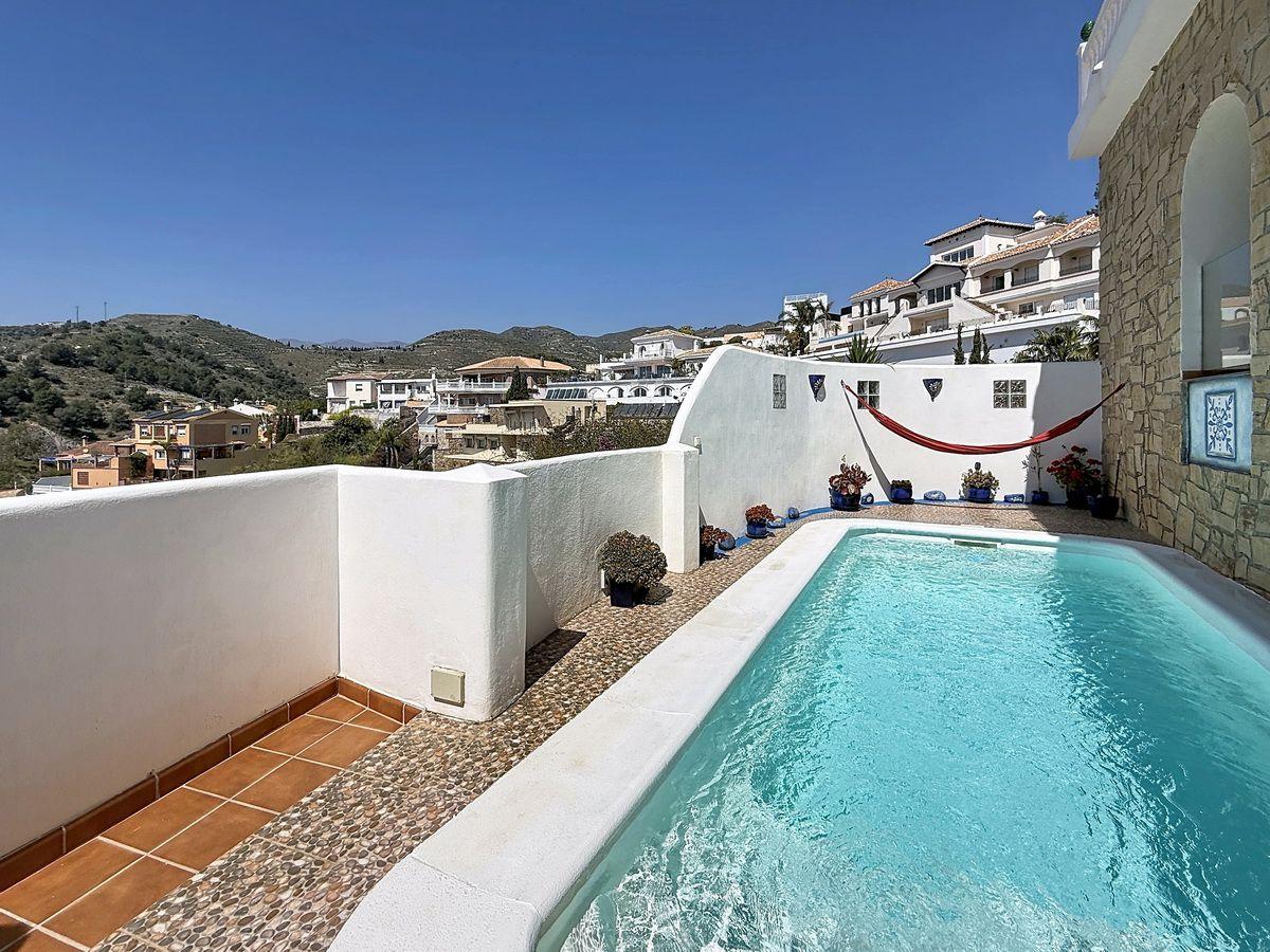 Villa for Sale in Almuñécar