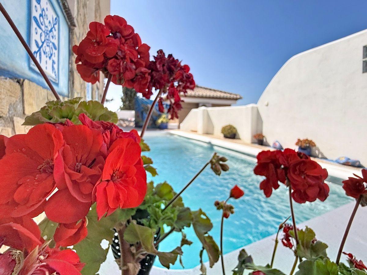 Villa for Sale in Almuñécar
