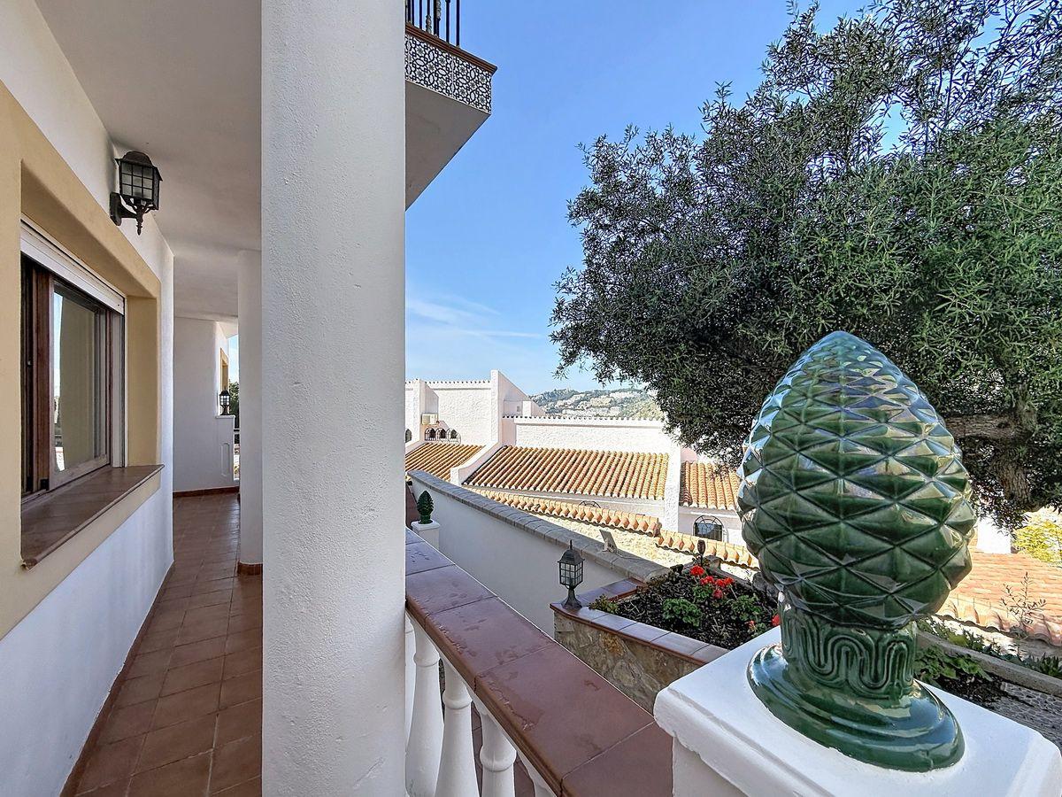 Villa for Sale in Almuñécar