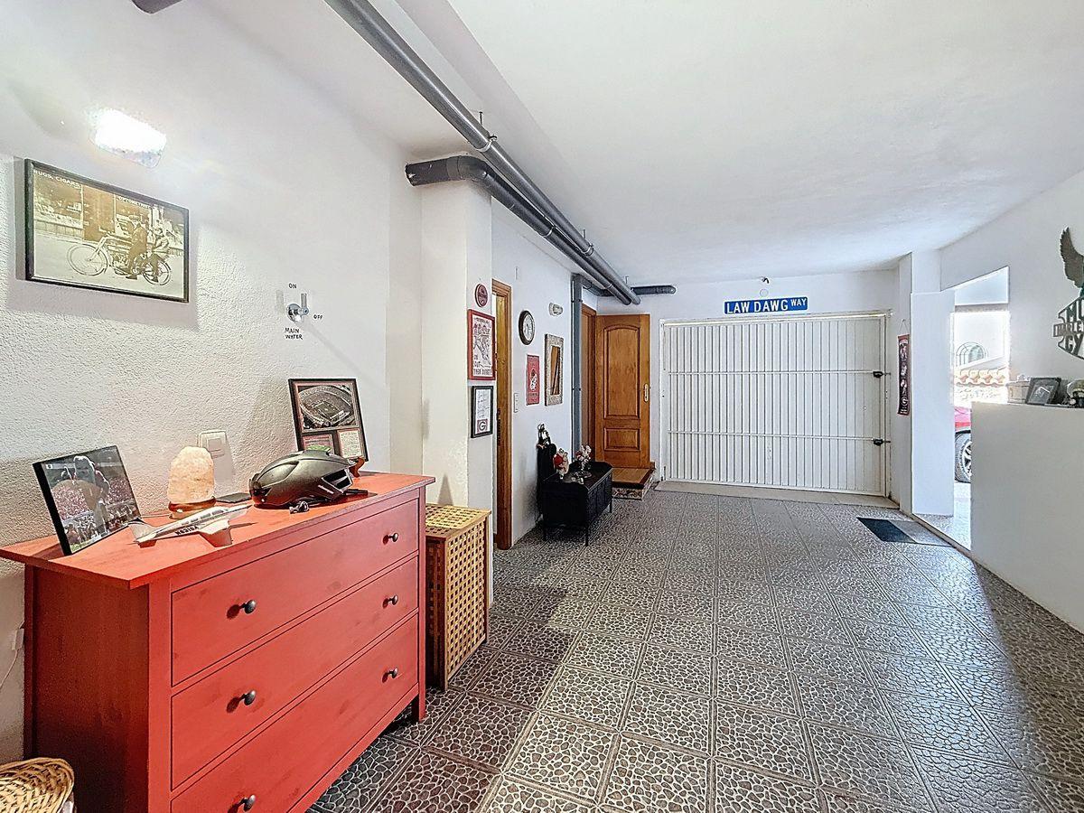 Villa for Sale in Almuñécar