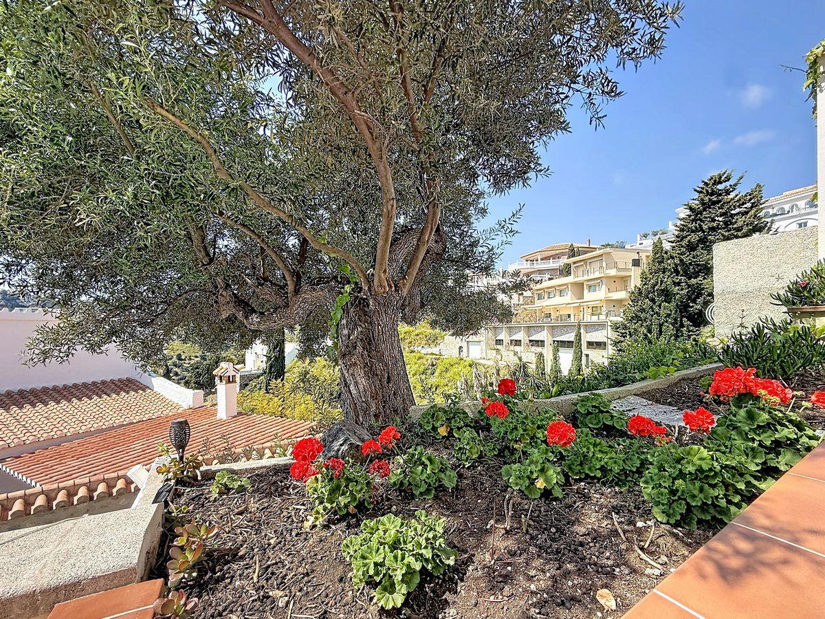 Villa for Sale in Almuñécar