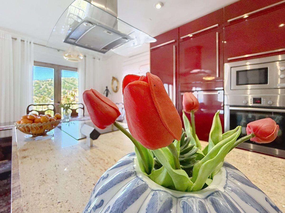 Villa for Sale in Almuñécar