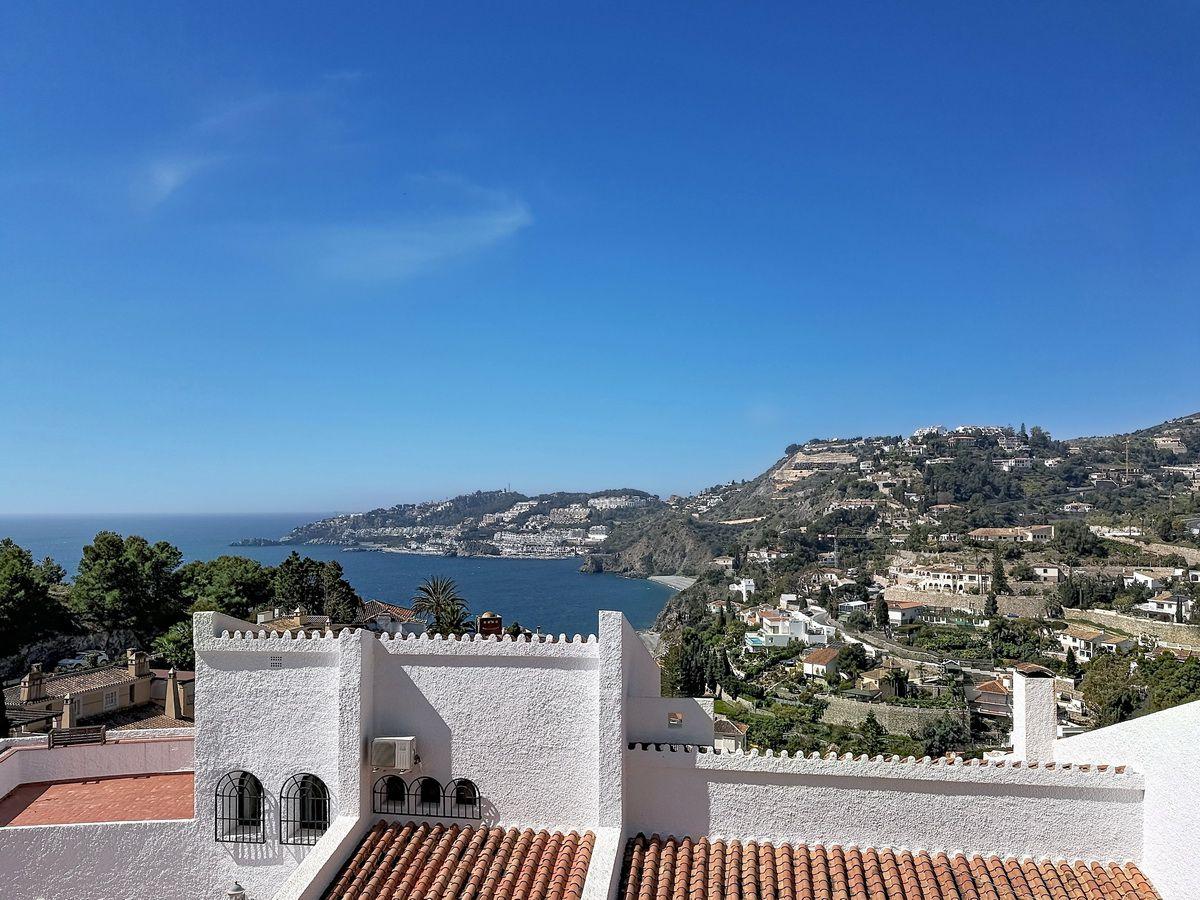 Villa for Sale in Almuñécar