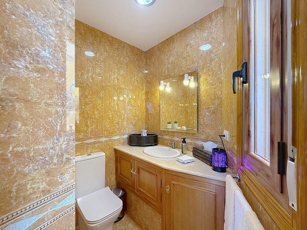 Villa for Sale in Almuñécar