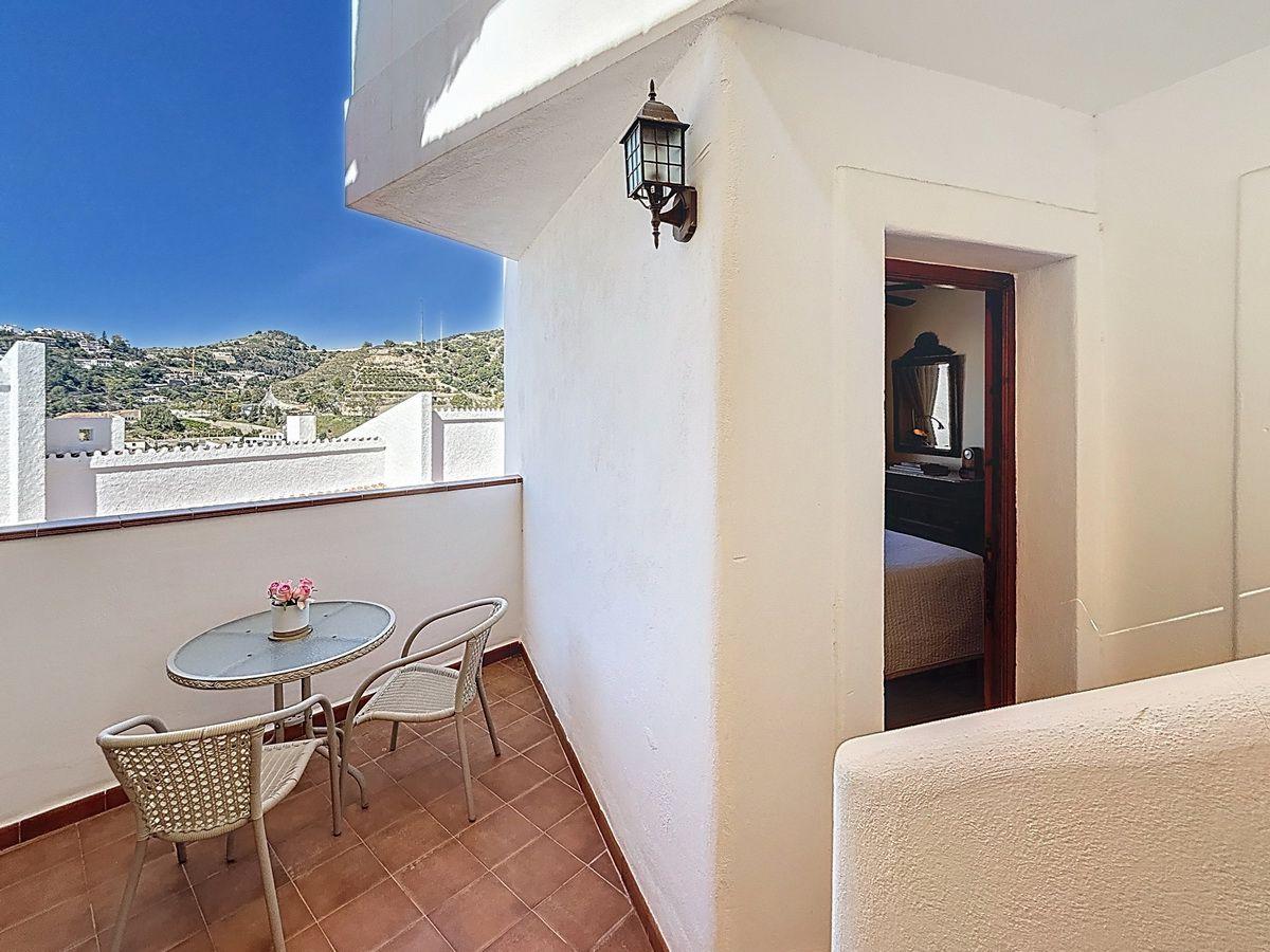 Villa for Sale in Almuñécar