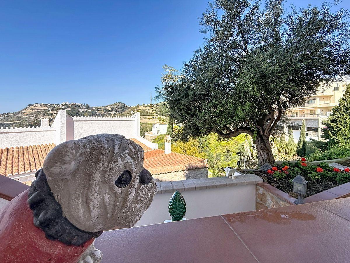 Villa for Sale in Almuñécar