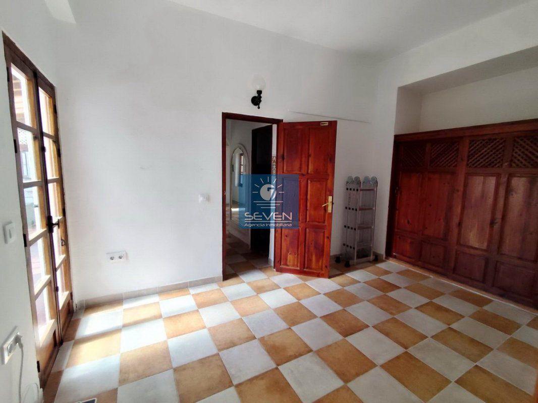 Chalet for Sale in Almuñécar
