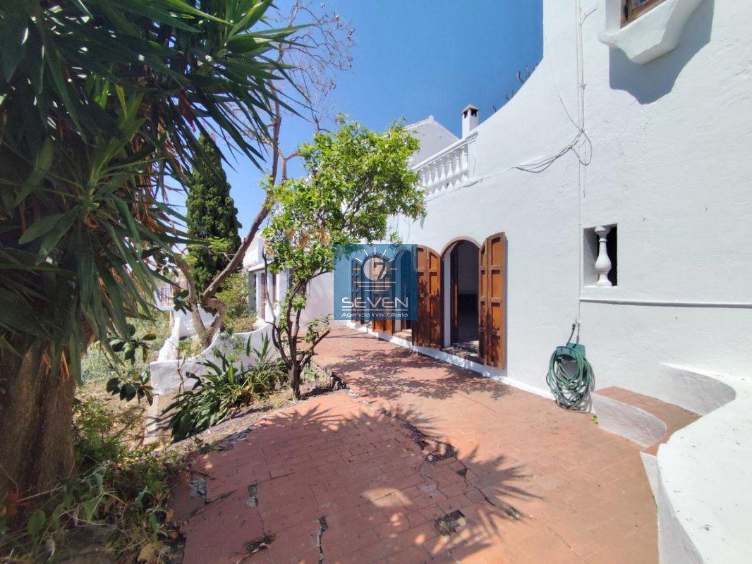 Chalet for Sale in Almuñécar