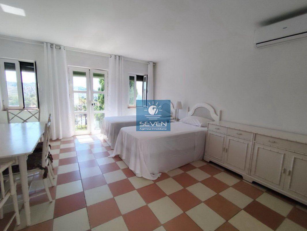 Chalet for Sale in Almuñécar