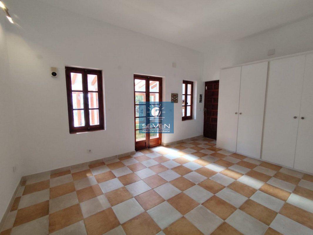 Chalet for Sale in Almuñécar