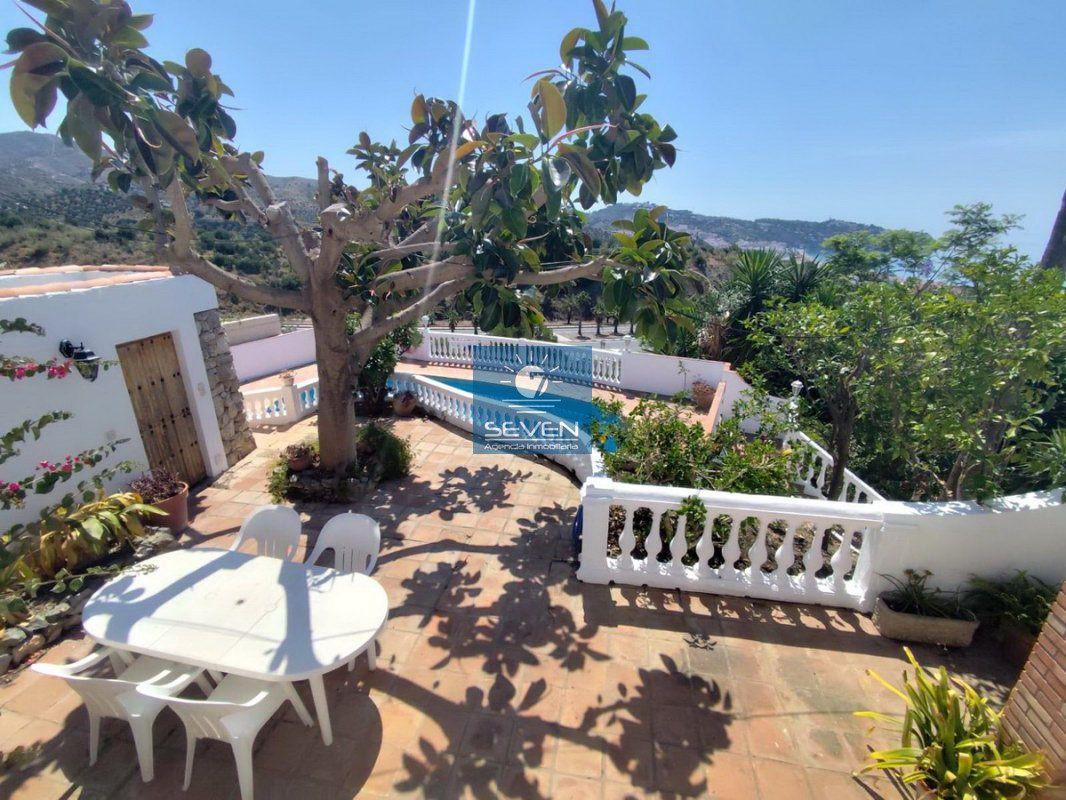 Chalet for Sale in Almuñécar