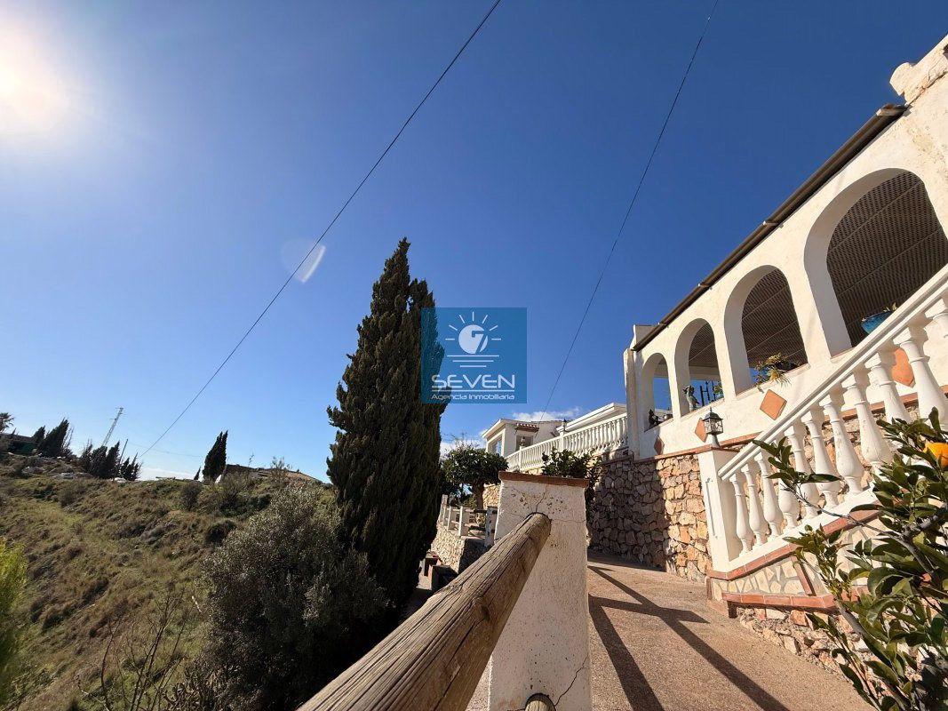 Chalet for Sale in Almuñécar
