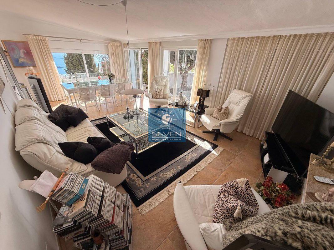 Chalet for Sale in Almuñécar