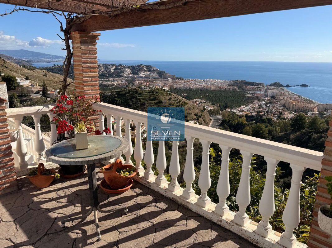 Chalet for Sale in Almuñécar