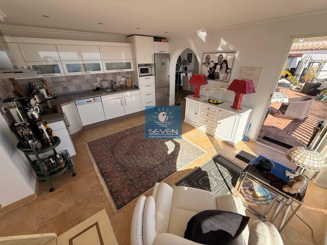 Chalet for Sale in Almuñécar
