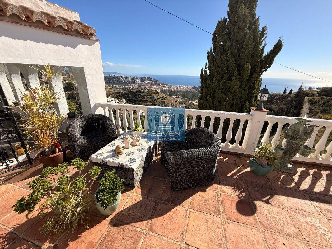 Chalet for Sale in Almuñécar