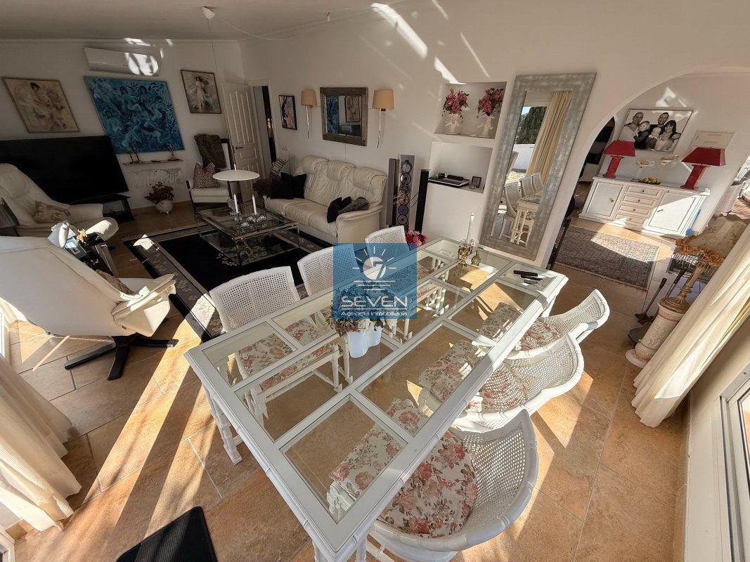 Chalet for Sale in Almuñécar