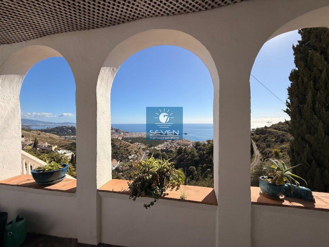 Chalet for Sale in Almuñécar